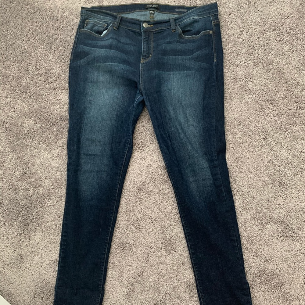 Super Stretchy dark wash skinny jeans